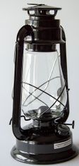 M.A.T. Group Lampa petrolejová 30cm ČER