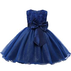 Northix Večerní šaty s mašlí a květinami – modré (140) 